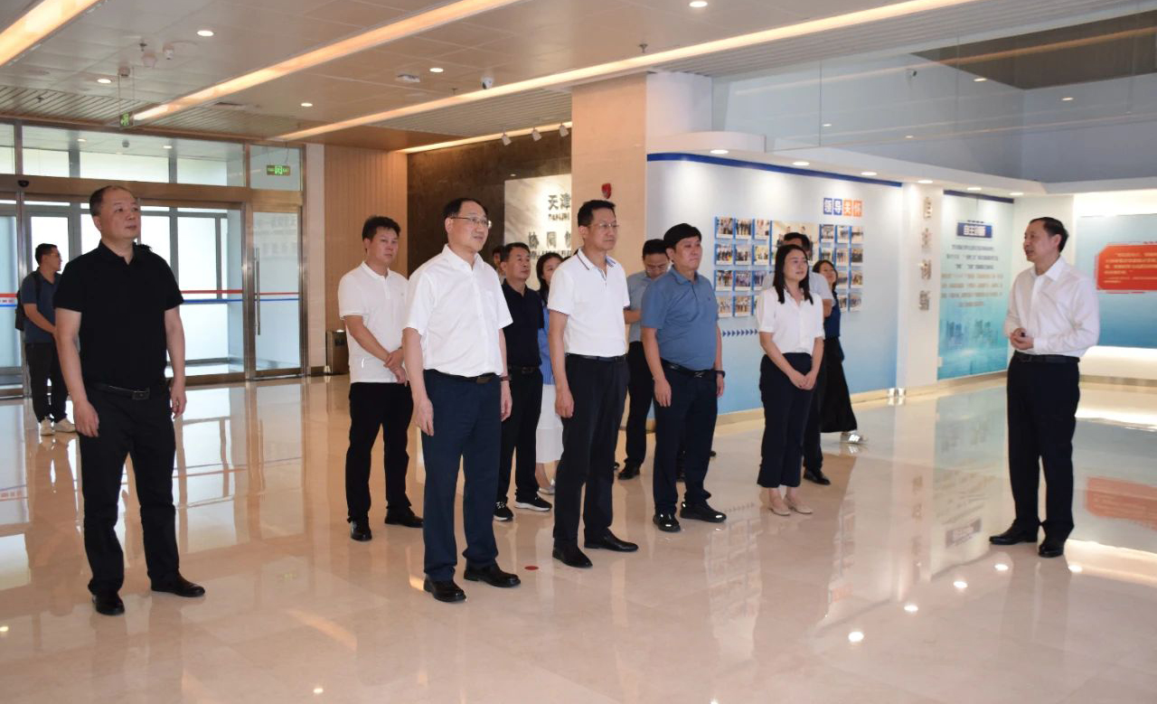 领导调研 ▏湖南省央企合作对接暨重大招商引资驻京工作专班莅临天津滨海—中关村科技园调研考察